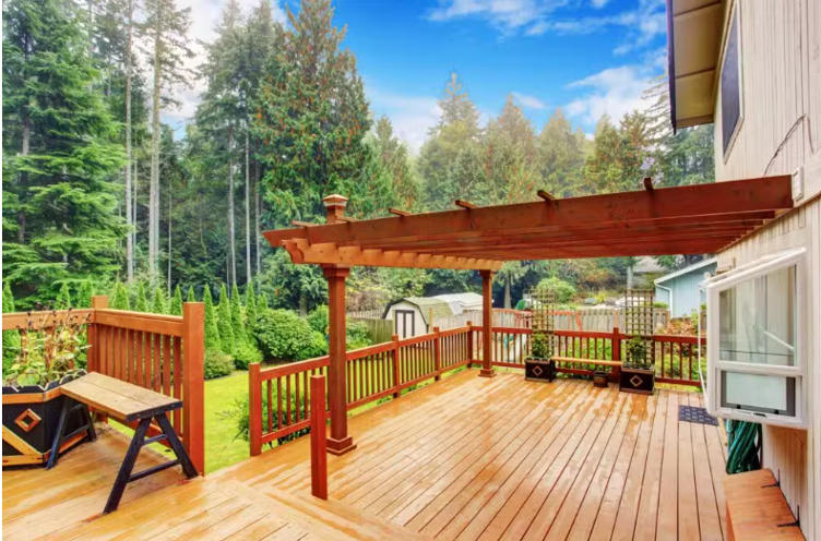 Best Material for Your St. Louis Deck